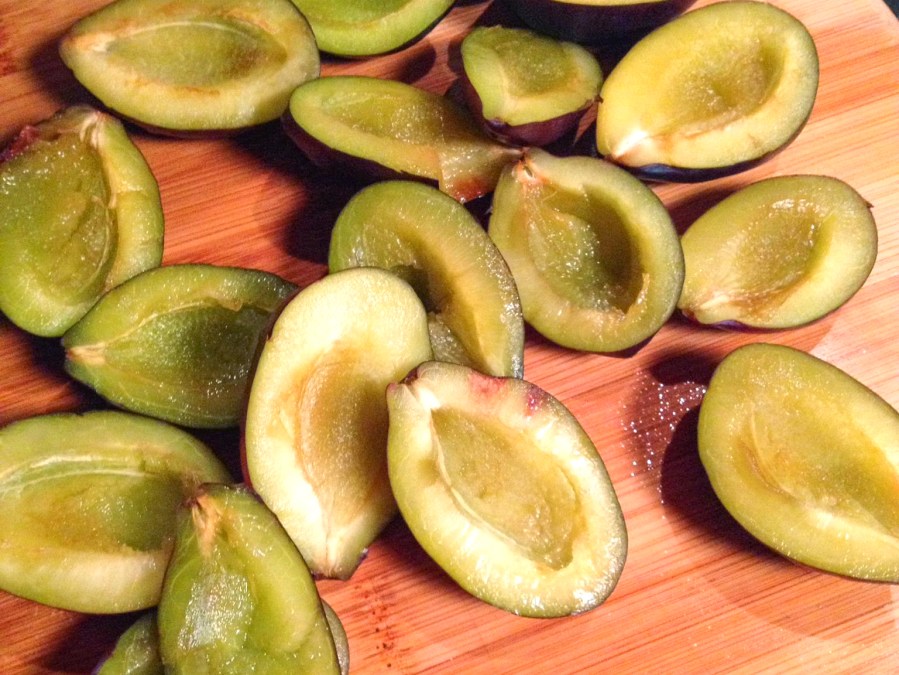 Plums for the plum torte (1 of 1)